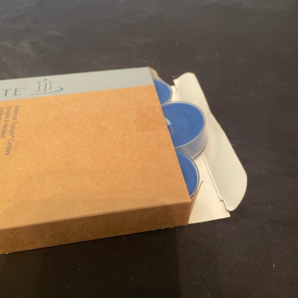 PartyLite Universal Tealight Candles Twilight Sea Contains 12 New Retired HTF - Picture 1 of 3